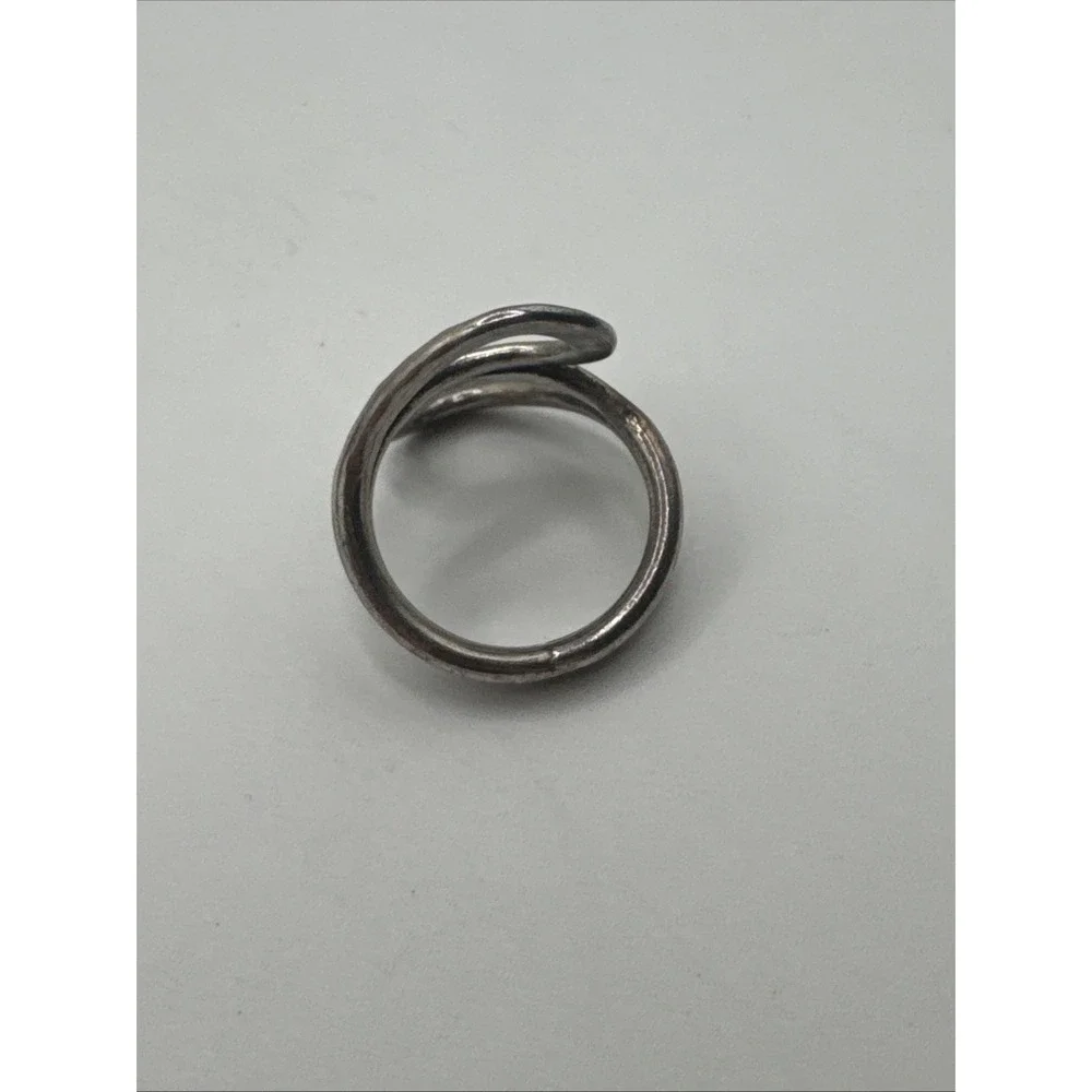 VINTAGE 925 Hammered STERLING SILVER CUT OUT DESIGN WRAP AROUND RING SIZE 6.75